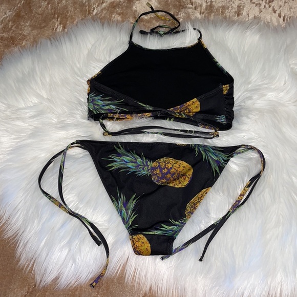 Black pineapple string bikini with halter top - Picture 2 of 3